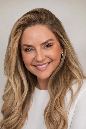 Grace Souza headshot